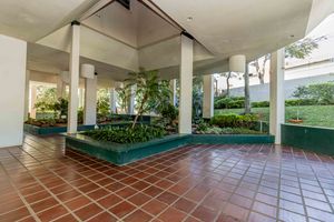 Image 31 - 755978
