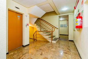 Image 3 - 11281