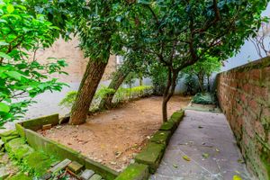 Image 25 - 668495