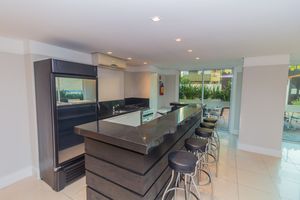 Image 34 - 869759