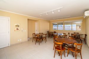 Image 9 - 1143