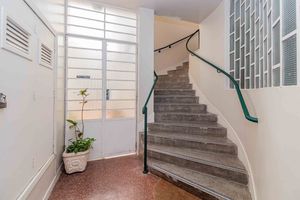 Image 35 - 926907