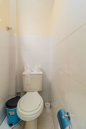 Image 39 - 310296