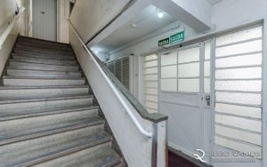 Image 15 - 190585