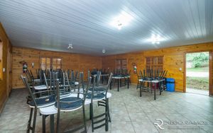 Image 17 - 186312
