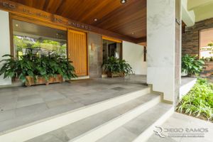Image 11 - 11677