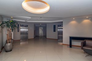 Image 29 - 897755