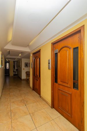 Image 27 - 817608