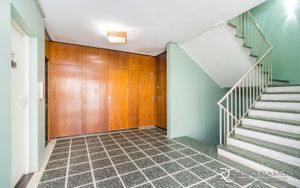 Image 1 - 11714