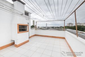 Image 39 - 573307