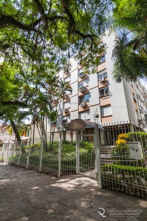 Image 30 - 658216