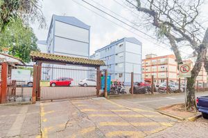 Image 42 - 618847