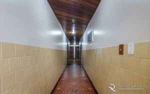 Image 1 - 11833