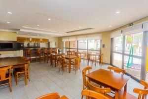 Image 7 - 1194