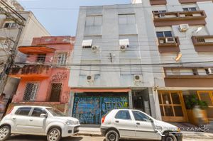 Image 13 - 881622