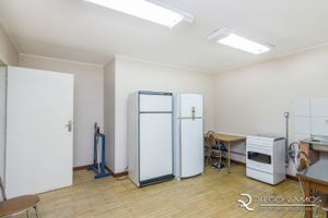 Image 3 - 14028