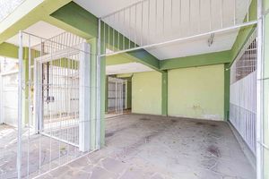 Image 38 - 300157