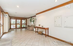 Image 2 - 916514
