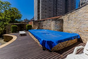 Image 35 - 893972