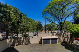 Image 47 - 893972