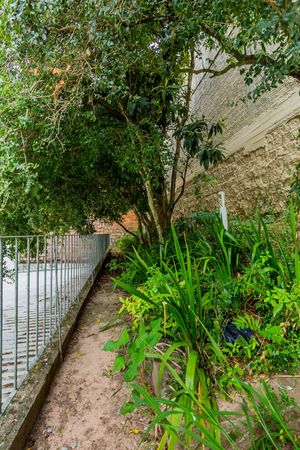 Image 38 - 185022