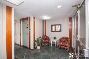 Image 8 - 918238
