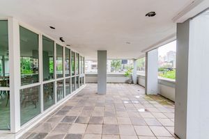 Image 38 - 918238