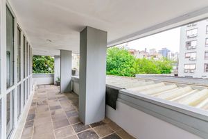 Image 39 - 918238