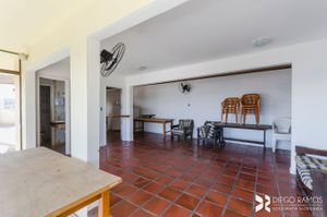Image 34 - 875161
