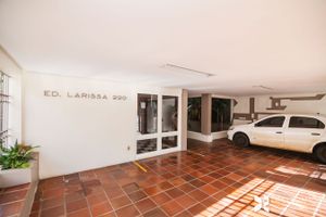 Image 21 - 891769