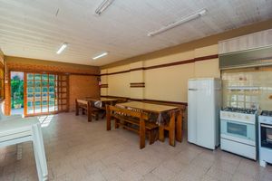 Image 35 - 878319