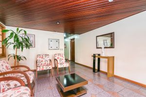 Image 36 - 212163