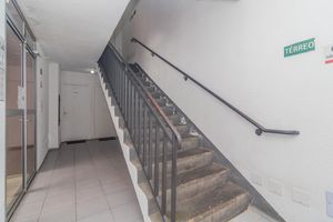 Image 30 - 285772