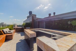 Image 31 - 305360