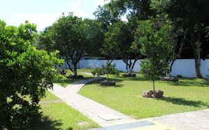 Image 4 - 12787