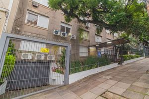 Image 30 - 879840