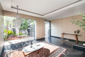 Image 33 - 195211