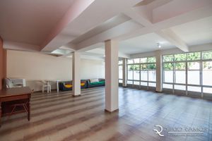 Image 3 - 12940