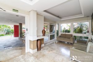 Image 35 - 5785