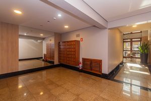 Image 33 - 854909