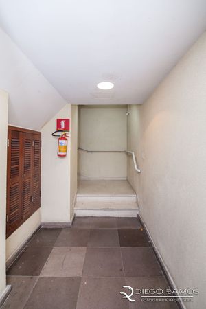 Image 29 - 373434
