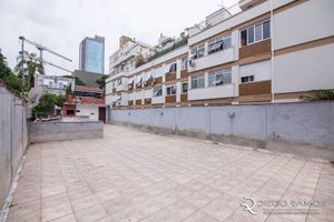 Image 30 - 373434
