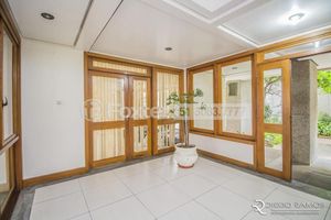 Image 29 - 278904
