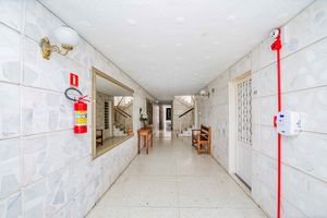 Image 29 - 856623