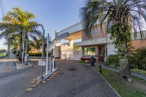 Image 80 - 876895