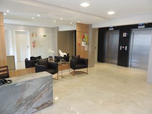 Image 27 - 276305