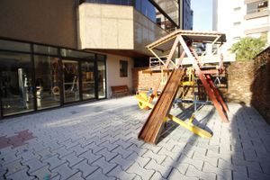 Image 12 - 13323