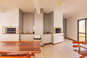 Image 44 - 889674
