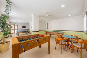 Image 37 - 451197