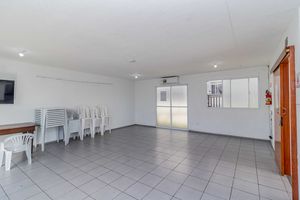 Image 15 - 13610